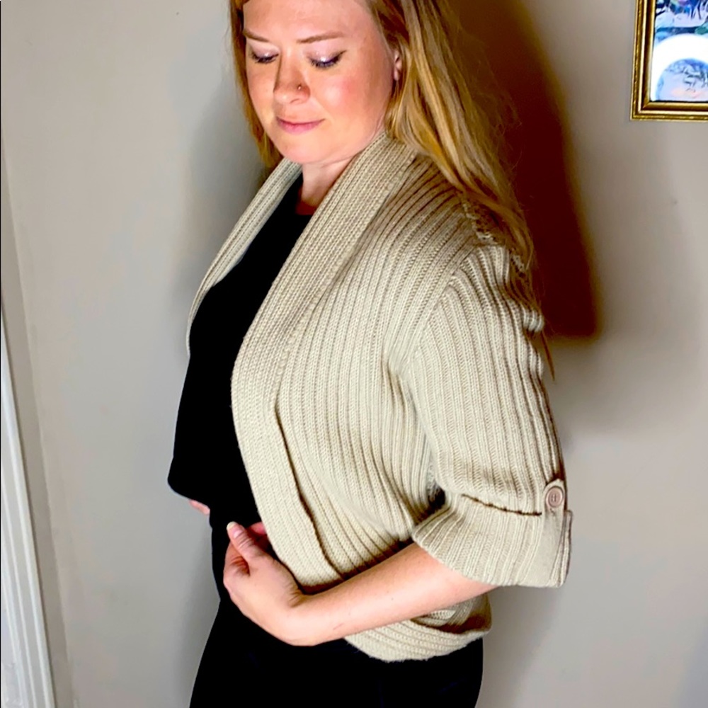 Late colored knit cardigan